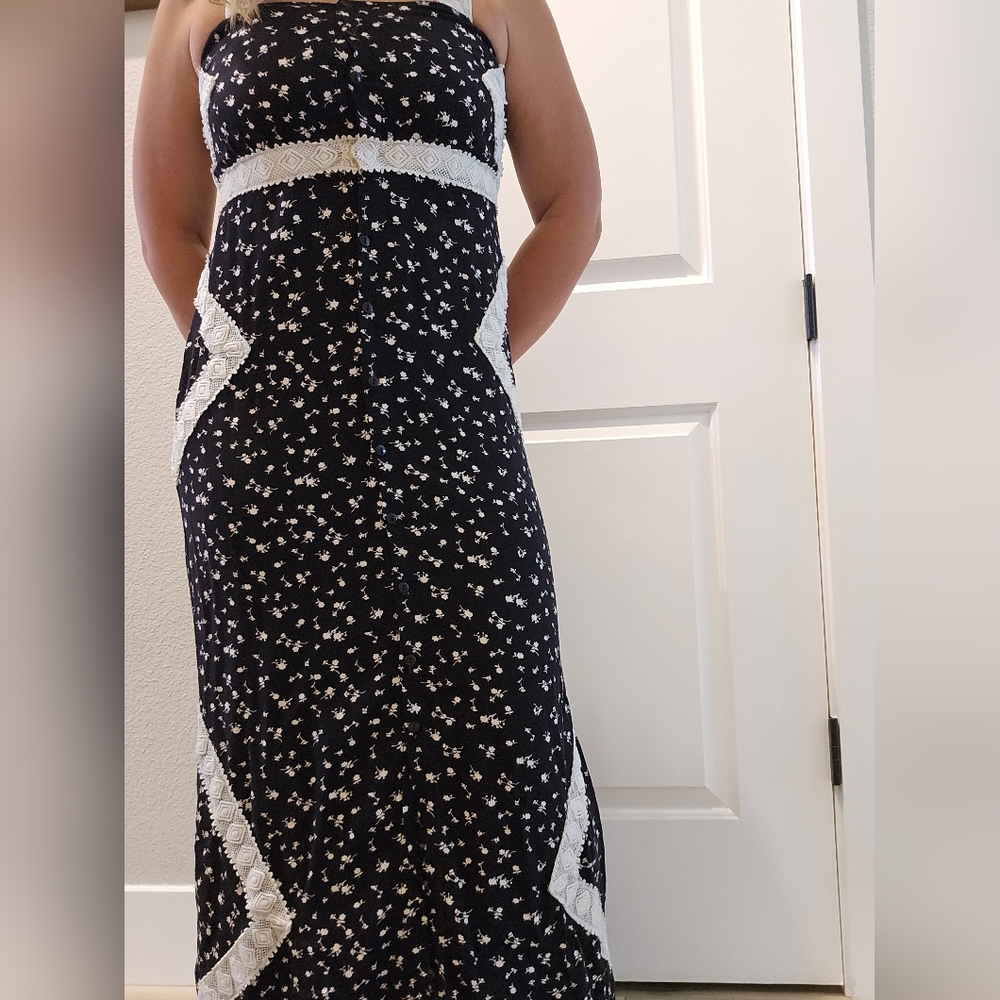 Floral Maxi Dress with Lace Accents